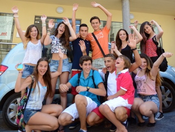 Festa temática que o campo de férias organiza durante a semana do curso de línguas no exterior