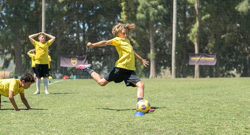 FORMAÇÃO CONTÍNUA DE TREINADORES DE FUTEBOL – Tempo Livre