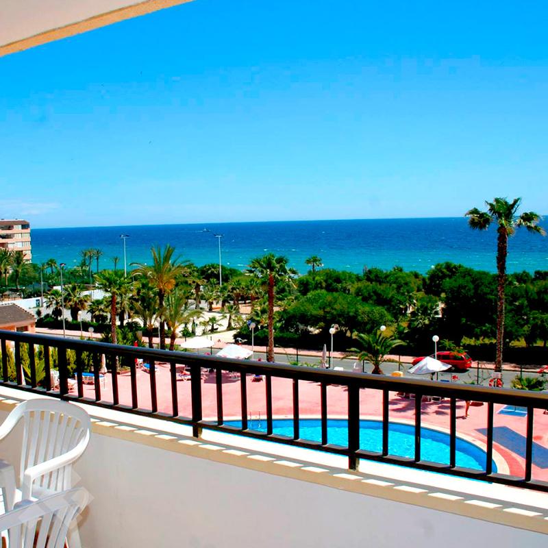  Vista para o mar de Alicante nos Campos de Férias Espanha