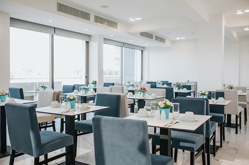 sala do pequeno-almoço no curso de inglês verão