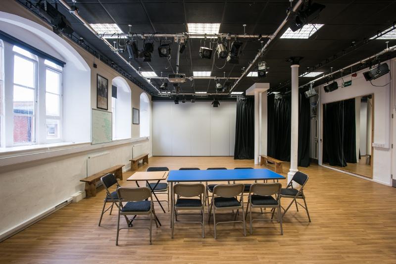 Estúdio para aulas de drama durante o teu curso de inglês no estrangeiro.
