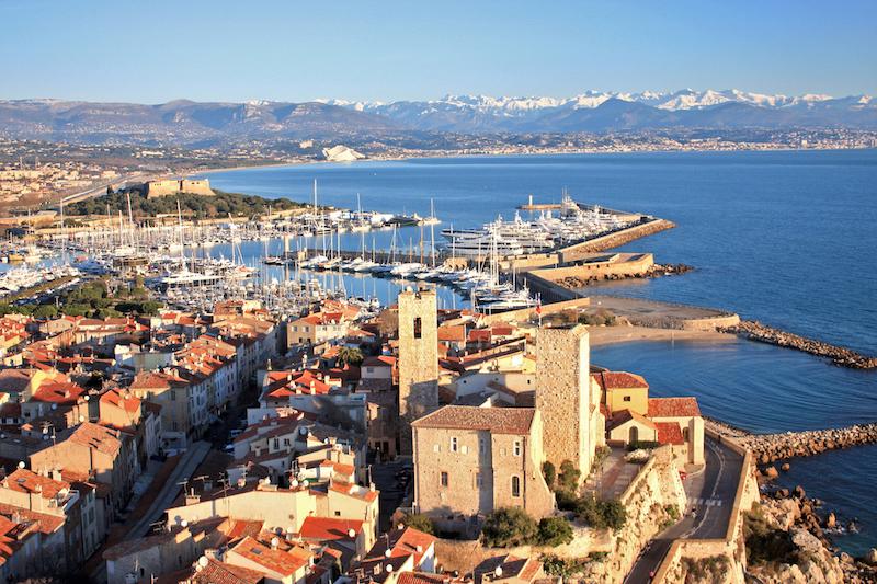 Vista de Antibes durante o curso de línguas no estrangeiro