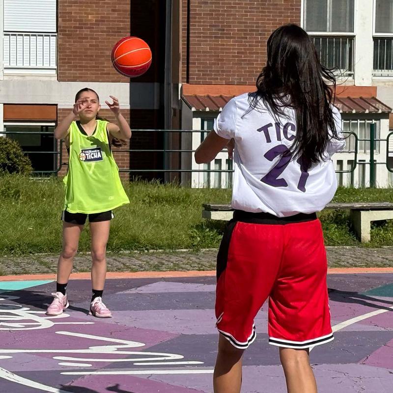 Campo de férias Não Residencial de Basquetebol - Foto 3