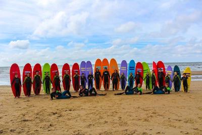 Campos de férias Surf 2024 - Juvigo