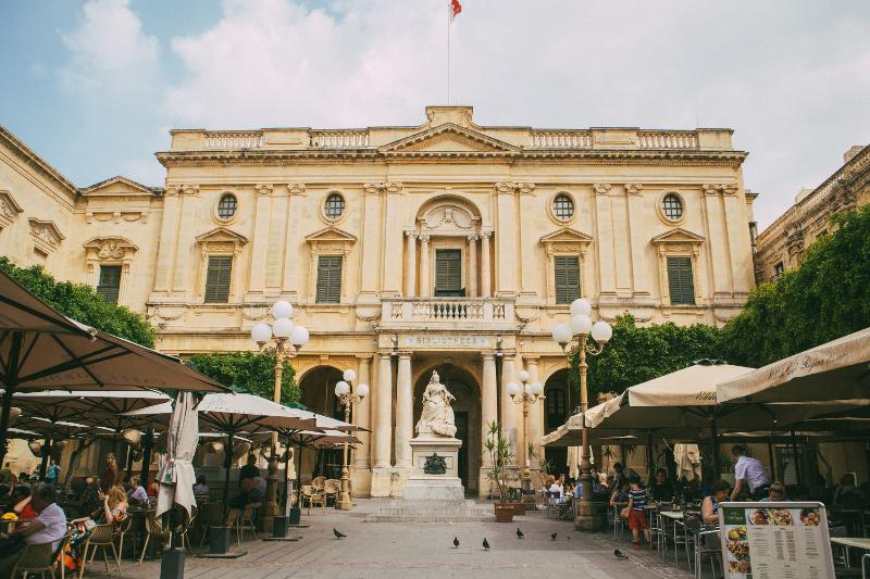 Cursos de Inglês em Malta 2026