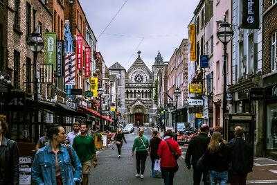 Cursos de Inglês na Irlanda 2025