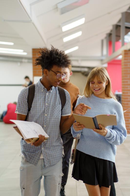 Cursos de Línguas no Reino Unido 2026