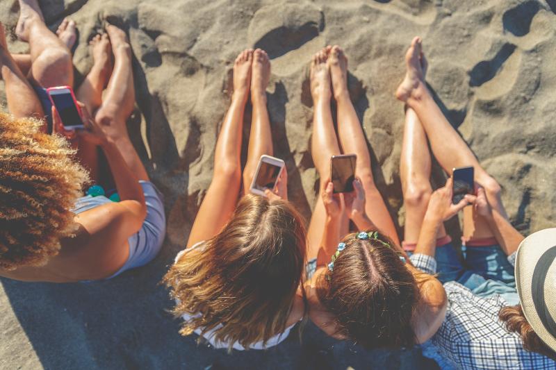 Telemóveis proibidos nas escolas? O que muda no próximo ano letivo